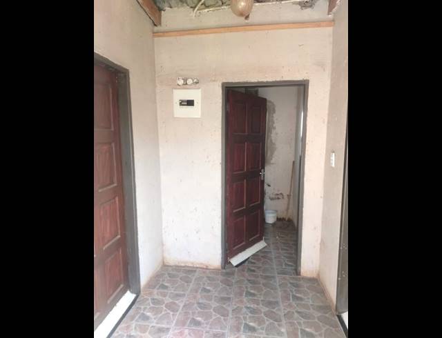 2 BEDROOM HOUSE FOR SALE IN BRAM FISCHERVILLE